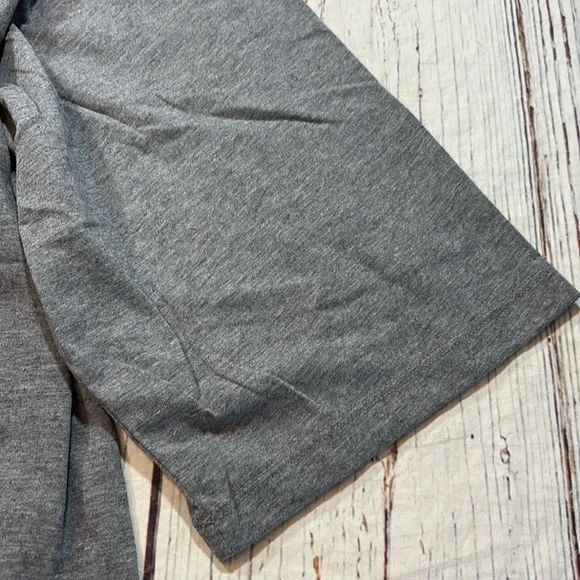 CATHERINES Sequin Penguin Graphic Grey Quarter Sleeve Top sz 4X - Picture 4 of 10